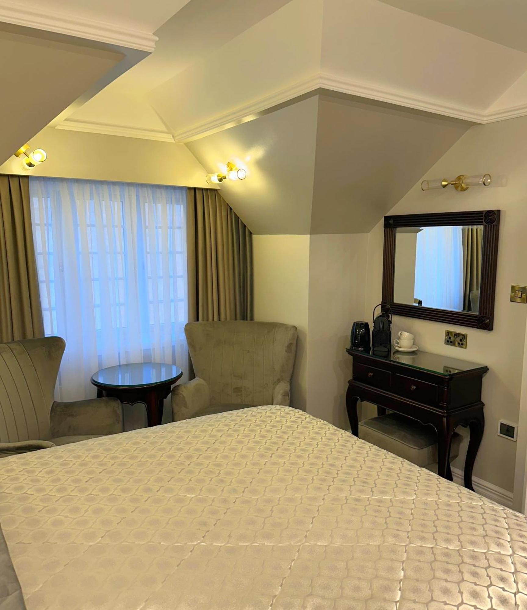 Riverside Inn إلي الغرفة الصورة