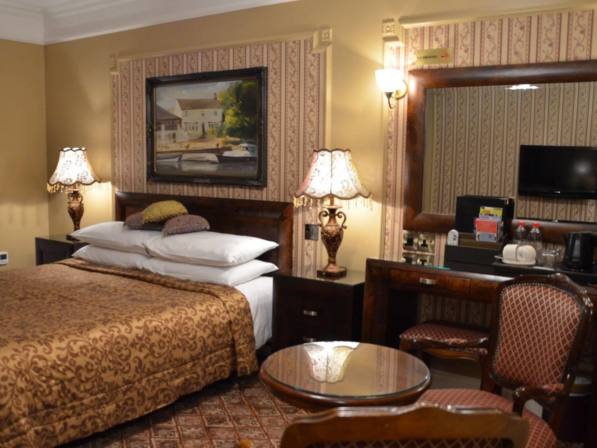 Riverside Inn إلي المظهر الخارجي الصورة